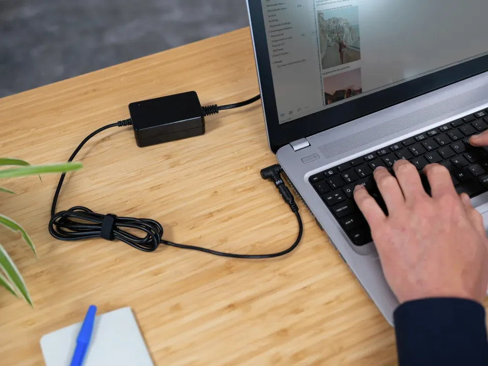 TRUST napájecí adaptér MAXO pro notebooky LENOVO 90W, vč. koncovek
