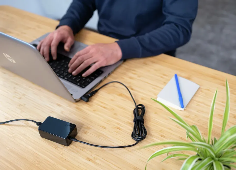 TRUST napájecí adaptér MAXO pro notebooky LENOVO 90W, vč. koncovek
