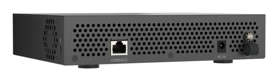 QNAP switch QSW-L3208-2C6T (6x 10GbE port, 2x 10G SFP+/NBASE-T Combo, Lite Managed)