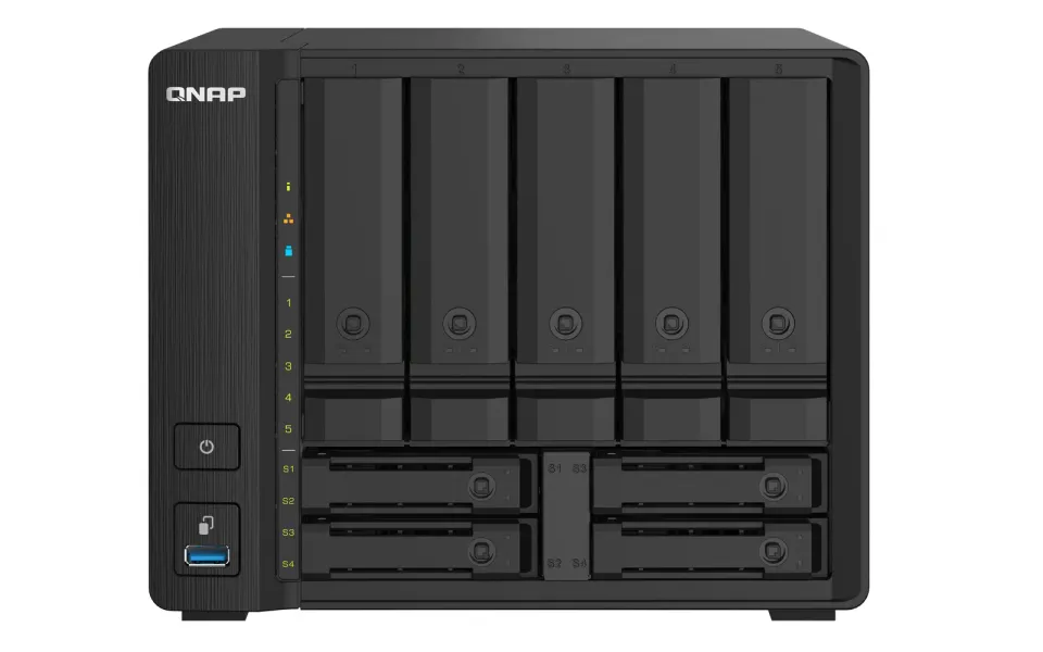 QNAP TS-932PX-4G (4C/Cortex-A57/1,7GHz/4GBRAM/9xSATA/2x2,5GbE/2xSFP+/3xUSB3.2)