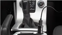 TomTom nabíječka do auta + USB kabel ( vhodné i pro 7" navigace)