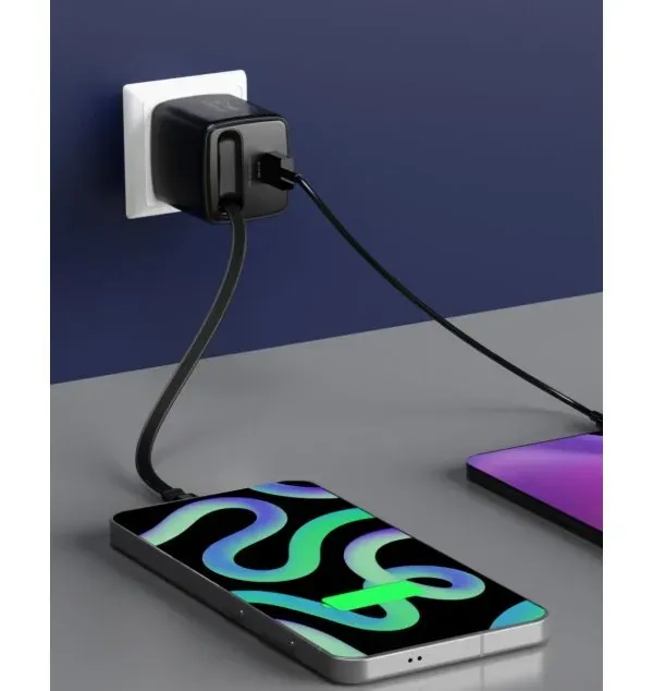 Swissten Síťový Adaptér Slidecharge GaN 45W, 1x USB-A 18W Se Zatahovacím USB-C Kabelem 0,75m Černý