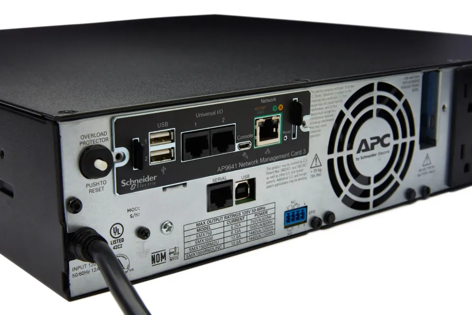 APC Network Mgmt Card 3 + EnvirMonitoring
