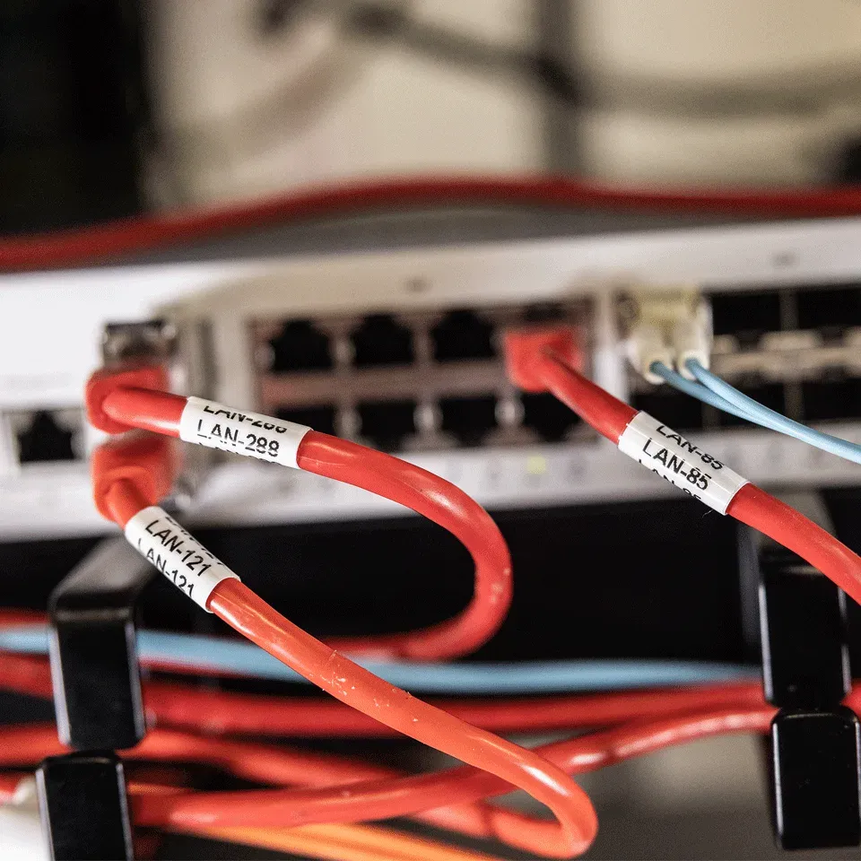 BROTHER tiskárna štítků PT-E720BTZ - 12,24mm, pásky, mobilní, Tiskárna Štítků pro průmysl a elekt