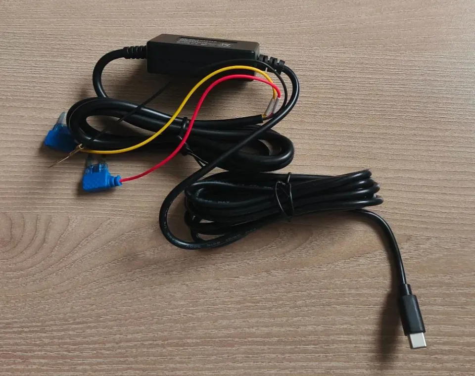 DAHUA autonabíječka pro autokamery S10 / M1PRO/ T5/ S100/ M3PRO/ 5V/ 3A/ USB-C
