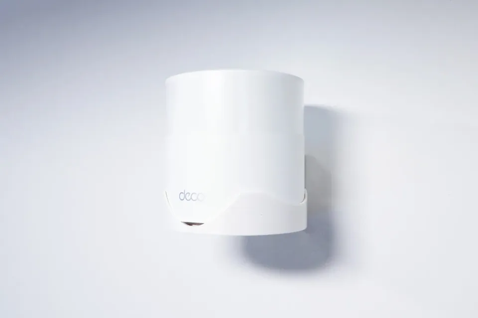 TP-LINK držák DECO X20/X50/X60/X55/X10 na stěnu bílý