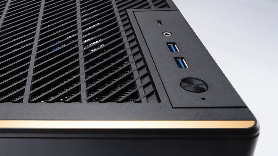 Midi ATX skříň In Win A3
