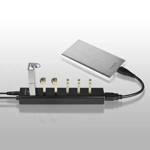 AXAGON HUE-SA7BP, 7x USB3.0 ALU CHARGING hub vč. AC adapteru