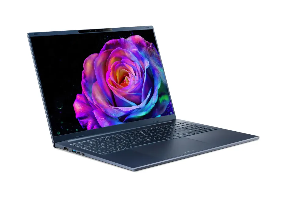 ACER NTB Swift Go 16 AI (SFG16-A71-R0ER),Ryzen AI 9 465,16"WUXGA,16GB,512GB SSD,Radeon,W11H,Blue