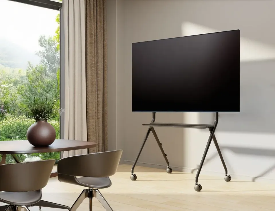 Vogel's ESSENTIAL T1011 pojízdný stojan pro TV 50-86", 80 kg, 141 cm, černý
