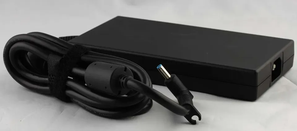 HP 815680-002, 835888-001, TPN-CA03 AC Adapter 19.5V 10.3A 200W 4,5x2,8mm