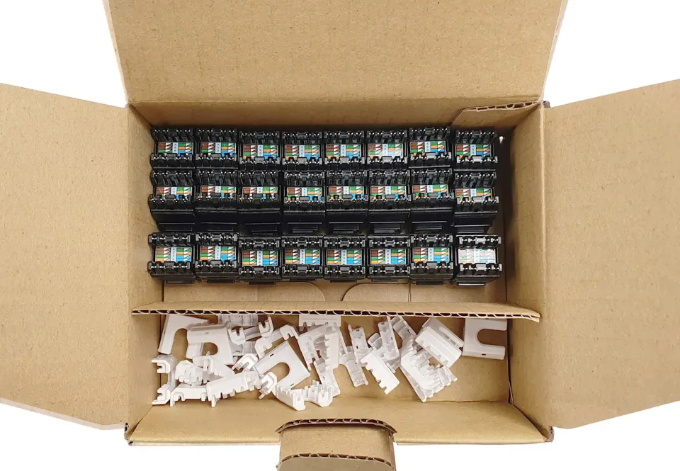 MULTIPACK 24 ks - rychlozařezávací keystone Solarix CAT6 UTP SXKJ-6-UTP-BK-NA Comp. Level a 4PPoE