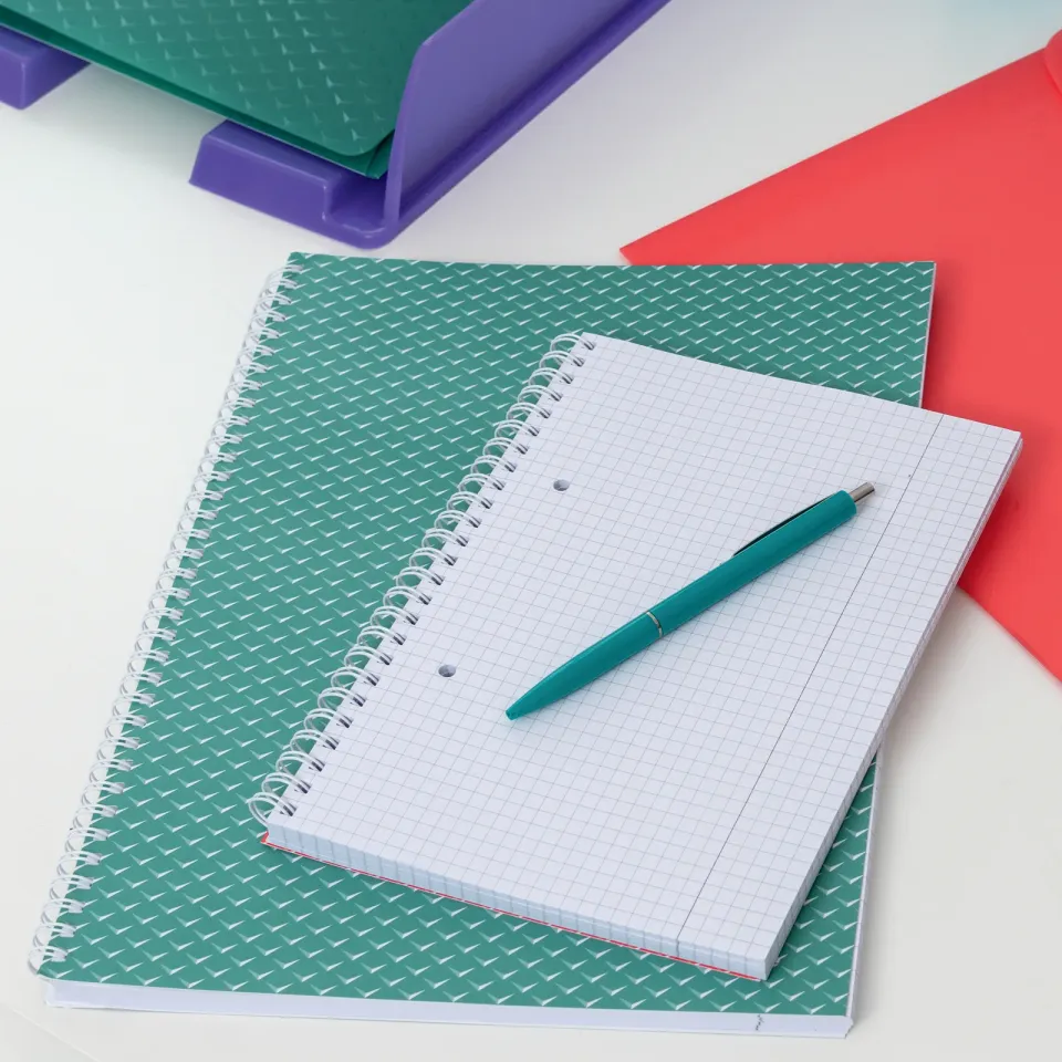 Esselte blok Colour'Breeze A4 linka, levandulový