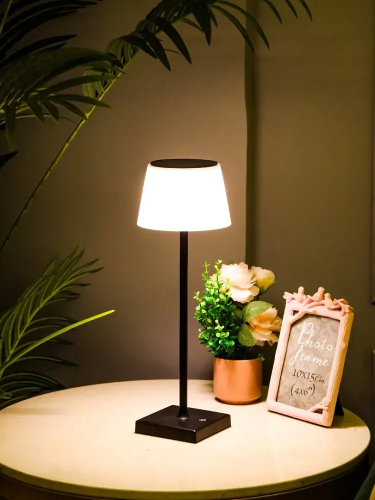 IMMAX venkovní solární LED stolní lampička BONITO/ 4W/ 200lm/ CCT/ 5000K/ stmívatelná/ IP44/ černá