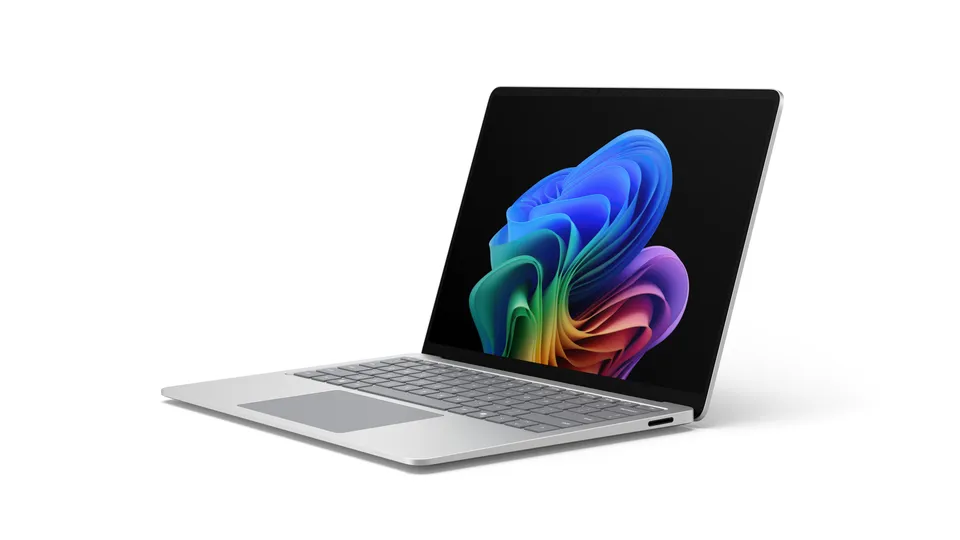 Microsoft Surface Laptop 13.8" (8. edice)/SD-X2 Elite/13,8"/2304x1536/T/32GB/512GB/Adreno/W11P/Plati