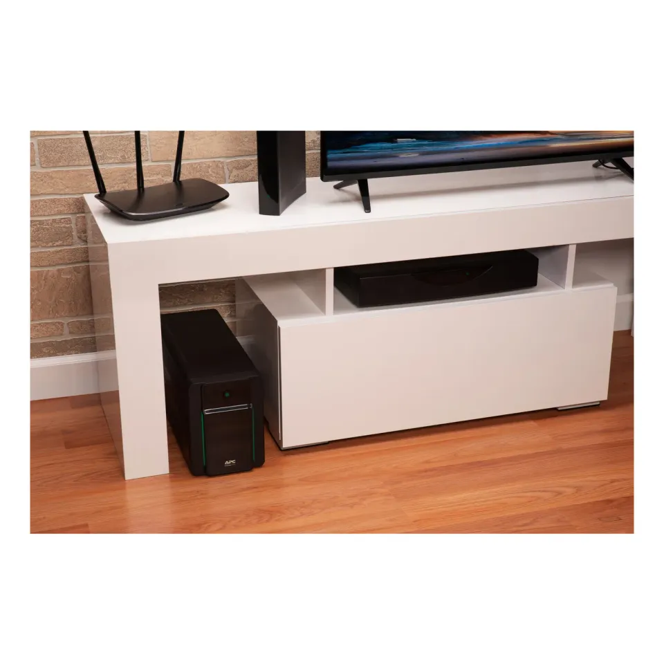 APC Easy-UPS 1600VA, 230V, AVR, Schuko Sockets