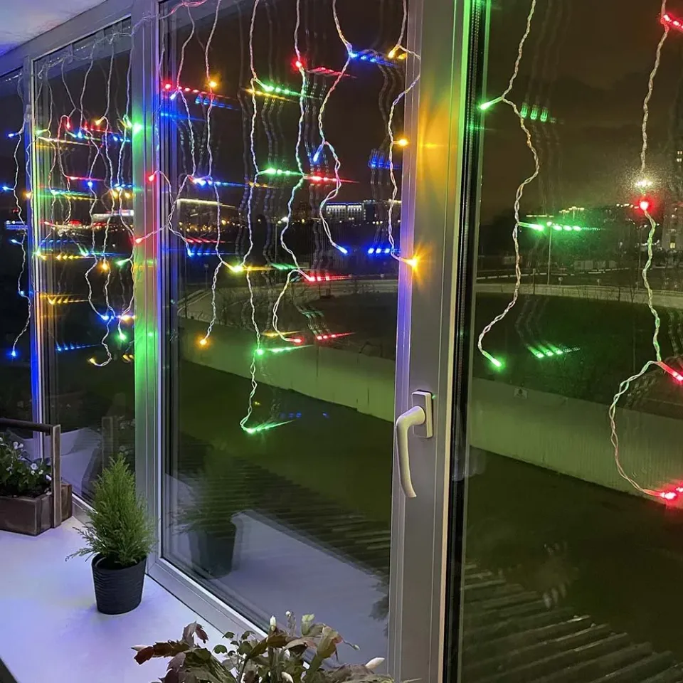 COLORWAY LED girlanda/ IP20 / 100 LED / délka 3m x 0,6m / více barevný/ napájení USB