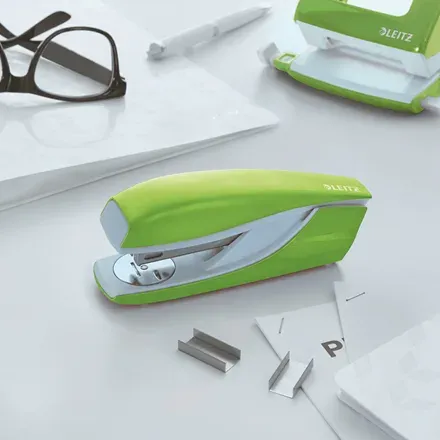 LEITZ Stolní sešívačka NeXXt WOW 5502, zelená