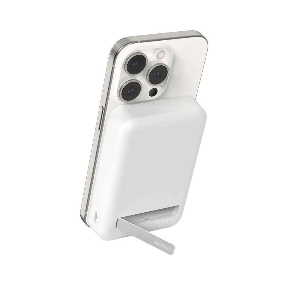 Belkin BOOST CHARGE Qi2 Magnetická Bezdrátová PowerBanka se stojánkem, 10000mAh, (BPD008btWH)