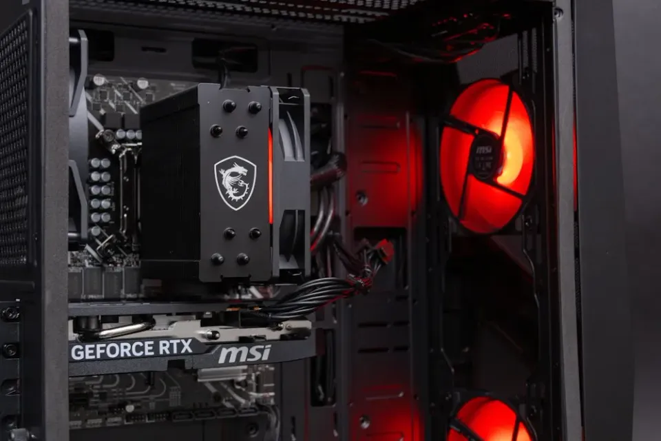 HAL3000 MEGA Gamer Pro / Intel i5-12400F/ 16GB DDR4/ RTX 5060/ 1TB PCIe4 SSD/ W11