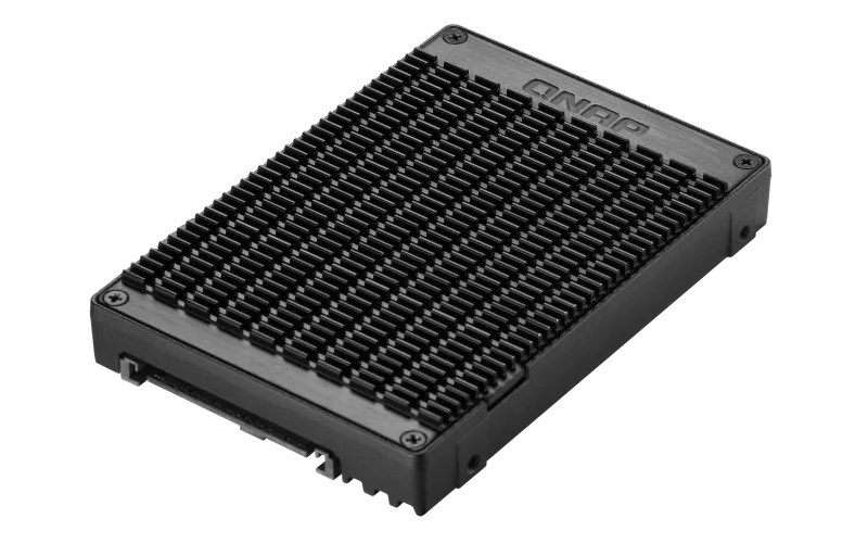 QNAP adaptér QDA-U2MP (2x M.2 PCIe NVMe SSD slot v 2,5" U.2 PCIe NVMe SSD rámečku)