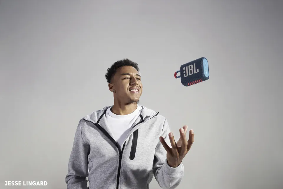 JBL GO3 red