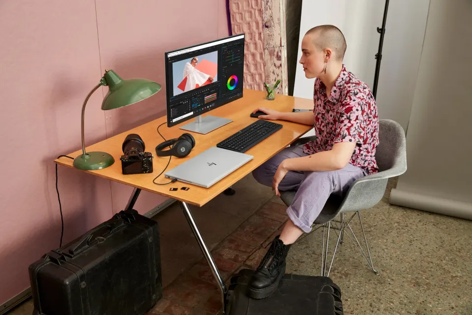 HP 230 Wireless Keyboard & Mouse EN combo - bezdrátová klávesnice a myš