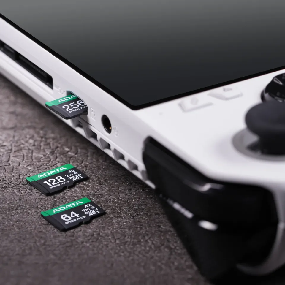 ADATA MicroSDXC karta 512GB Speed Plus, U3, C10, A2, V30 (R:180/W:160 MB/s) + SD adaptér
