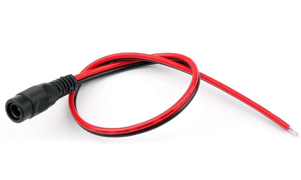 XtendLan Napájecí kabel/pigtail s jedním konektorem (jack 2,1mm samice) ke zdroji, vodiče 2x 0,3mm2, délka 30cm
