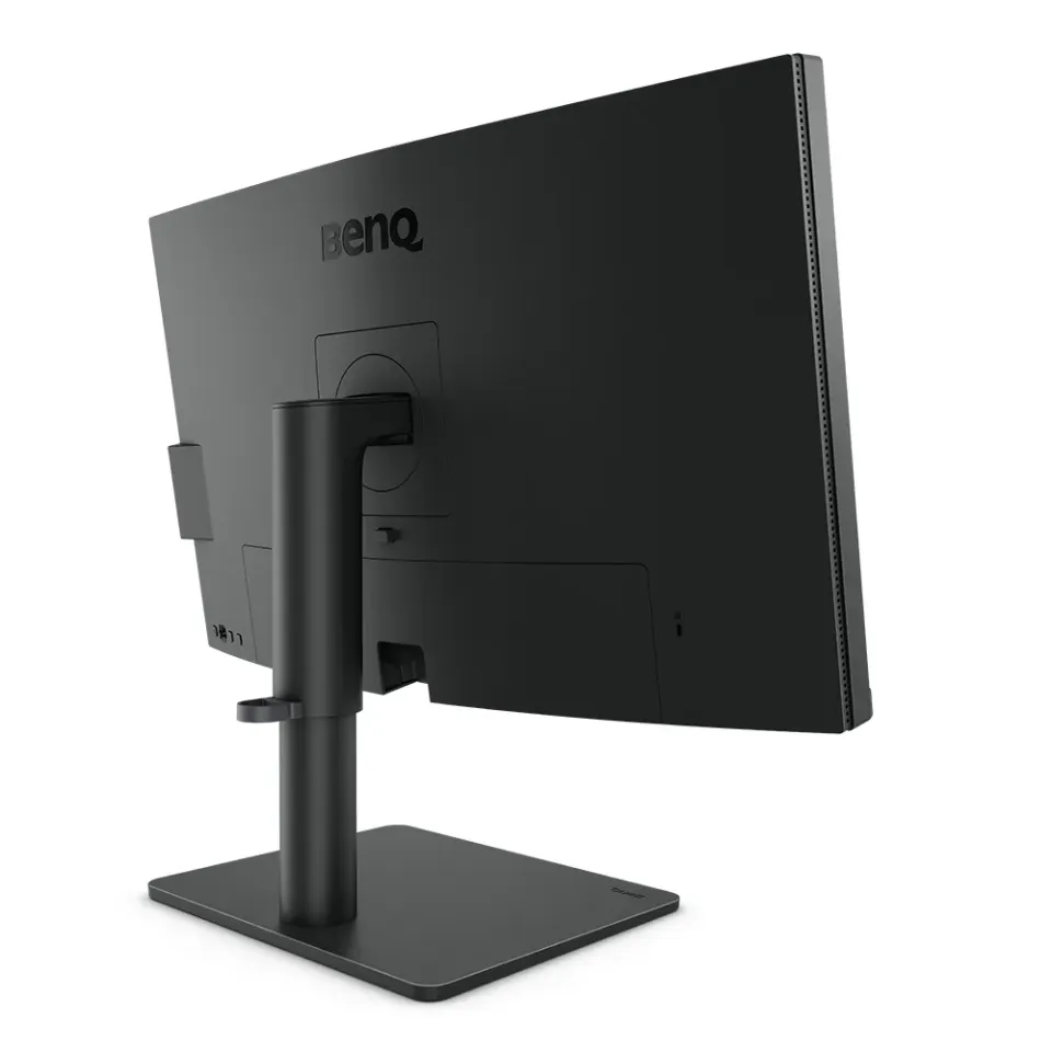 BenQ LCD PD2705U 27" IPS/4K 3840 × 2160/5ms/DP/HDMI/2xUSB-C/3xUSB 3.0x2/Mini USB