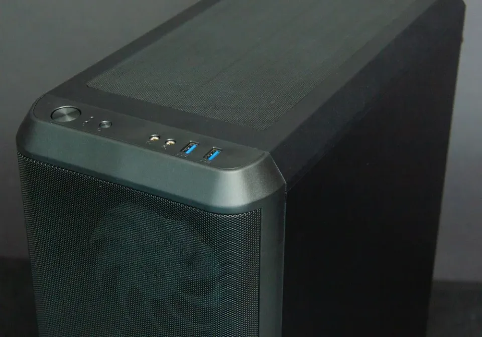 HAL3000 MČR Finale Pro 5060 / AMD Ryzen 5 7500F/ 16GB DDR5/ RTX 5060/ 1TB PCIe4 SSD/ WiFi/ W11