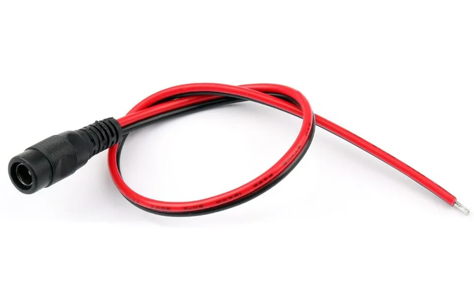 XtendLan Napájecí kabel/pigtail s jedním konektorem (jack 2,1mm samice) ke zdroji, vodiče 2x 0,75mm2, délka 30cm