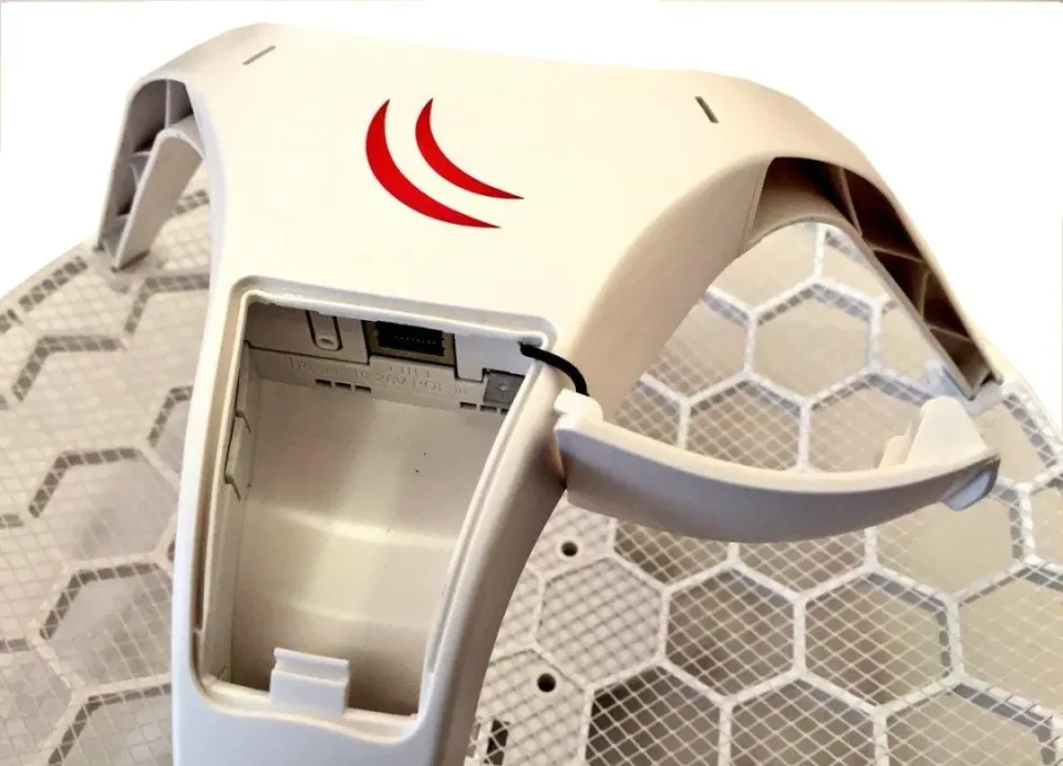 MikroTik LHG 5 (RBLHG-5nD-3), 3-PACK, 600MHz CPU, 64MB RAM, 1x LAN, 5GHz Wi-Fi, 25dBm, ant. 2x24dBi, 802.11a/n, vč. L3