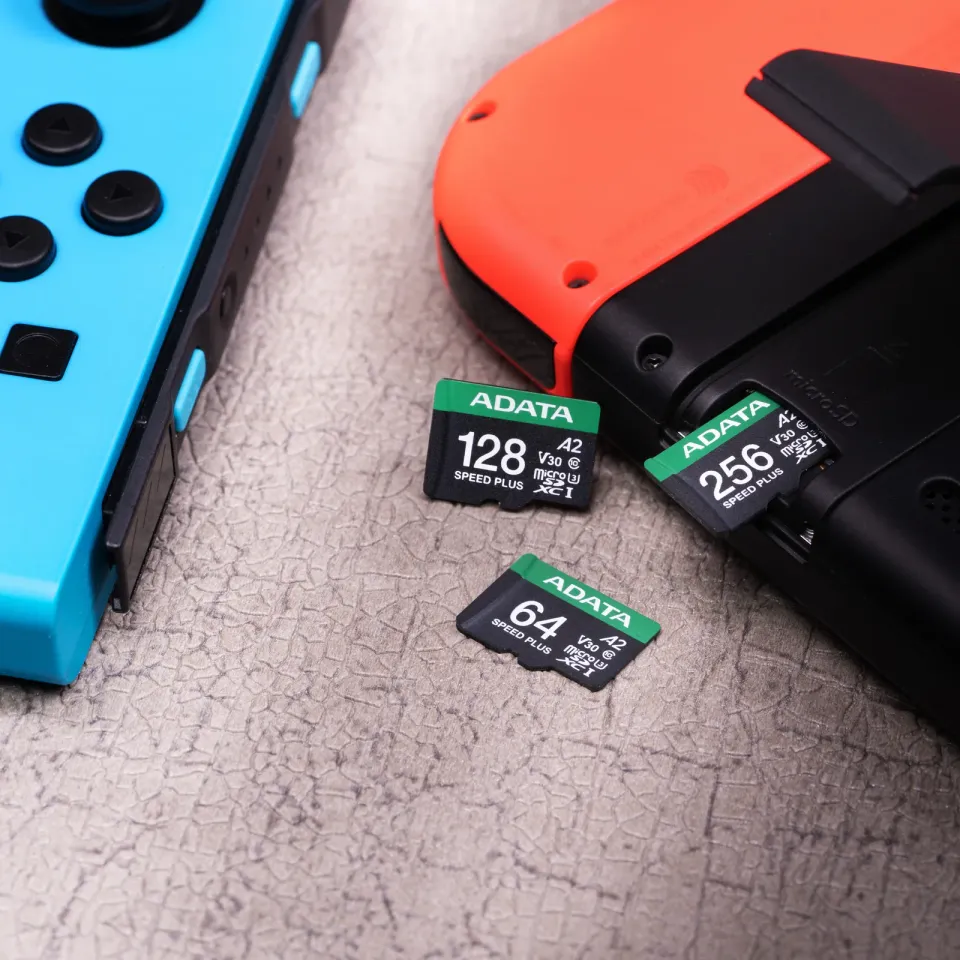 ADATA MicroSDXC karta 64GB Speed Plus, U3, C10, A2, V30 (R:160/W:140 MB/s) + SD adaptér