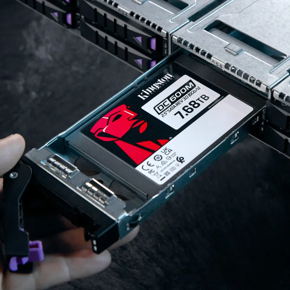 Kingston Flash 7680G DC600M (Mixed-Use) 2.5” Enterprise SATA SSD