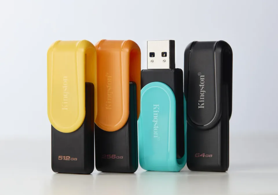 KINGSTON 128GB Portable USB 3.2 Gen 1 DataTraveler Exodia S (Black/Turquoise)