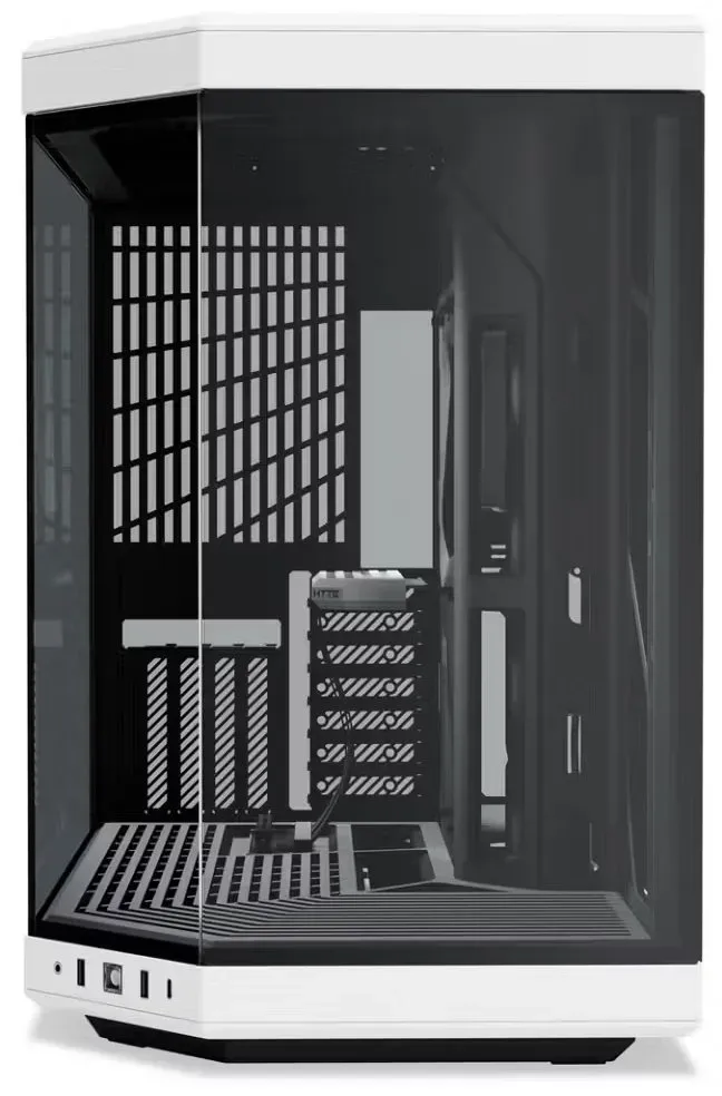 HYTE skříň Y70 Panda / levé a přední sklo / Riser PCIe 4.0 / bez zdroje / 1x USB-C / 2x USB-A