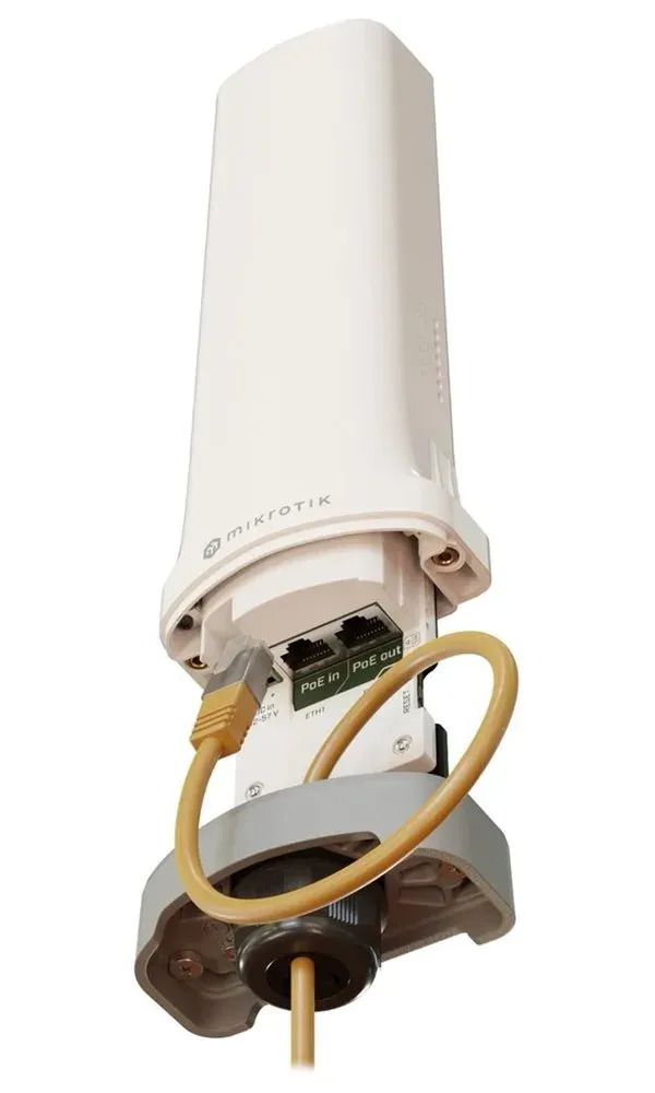 MikroTik CME Gateway CAT-M/NB, 2x LAN, 2.4 GHz b/g/n, L4