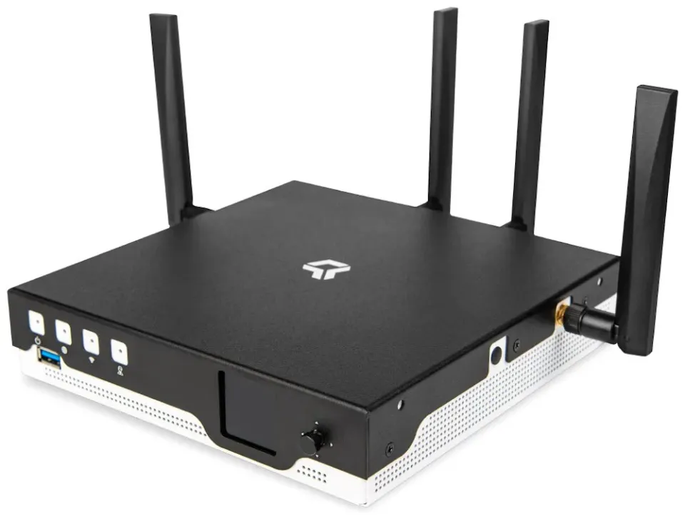 Turris Omnia NG, 4x 2,5 GbE, 1x WAN SFP+, USB 3.0, slot M.2, 2.4GHz Wi-Fi 6, 5GHz Wi-Fi 7
