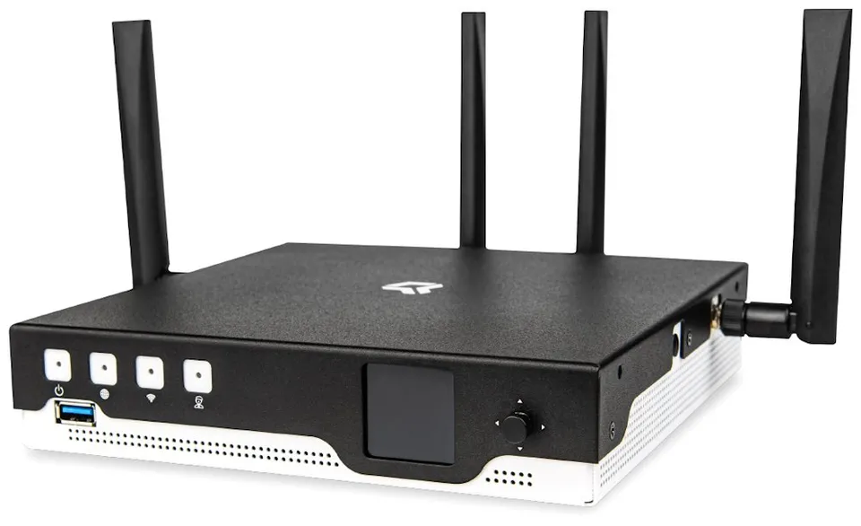 Turris Omnia NG, 4x 2,5 GbE, 1x WAN SFP+, USB 3.0, slot M.2, 2.4GHz Wi-Fi 6, 5GHz Wi-Fi 7