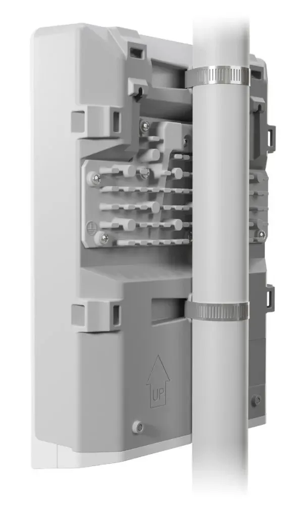 MIKROTIK CSS610-1Gi-7R-2S+OUT - netPower Lite 7R reverzní PoE switch