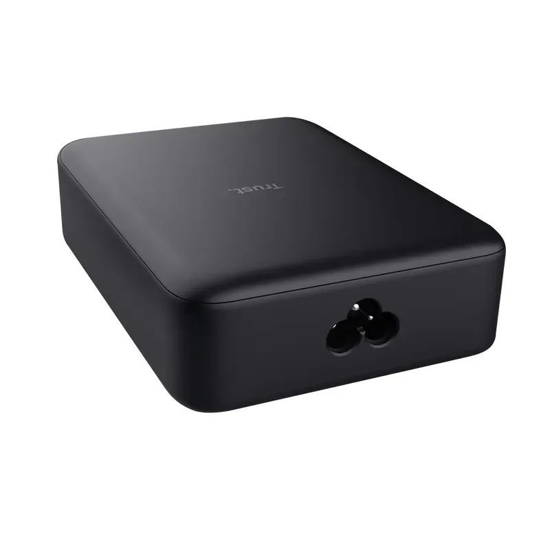 TRUST napájecí adaptér MAXO 240W 4-PORT USB-C DESK CHARGER