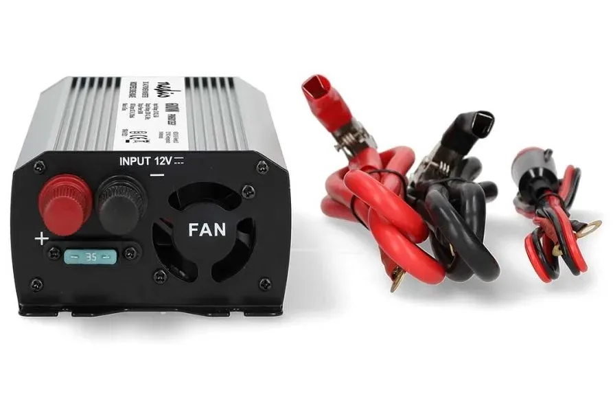 NEDIS měnič napětí/ modifikovaná sinusoida/ 12 V DC/230 V AC 50 Hz/ 600 W (1200 W špička)/ USB-A/ 1x zásuvka type E