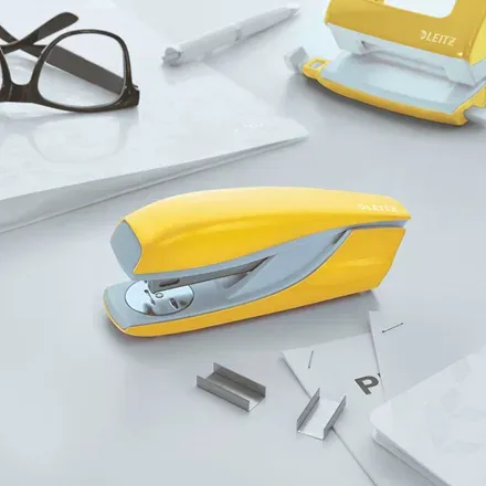 LEITZ Stolní sešívačka NeXXt WOW 5502, žlutá