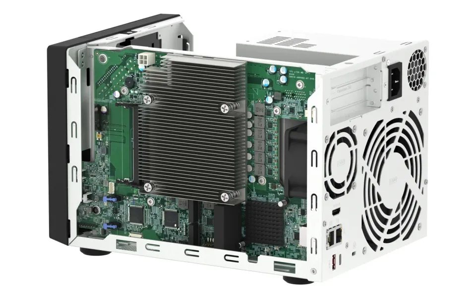 QNAP TVS-h474-PT-8G (2core 3,7GHz, ZFS, 8GB RAM, 4x SATA, 2x M.2 NVMe, 2x PCIe, 2x 2,5GbE, 1x HDMI)
