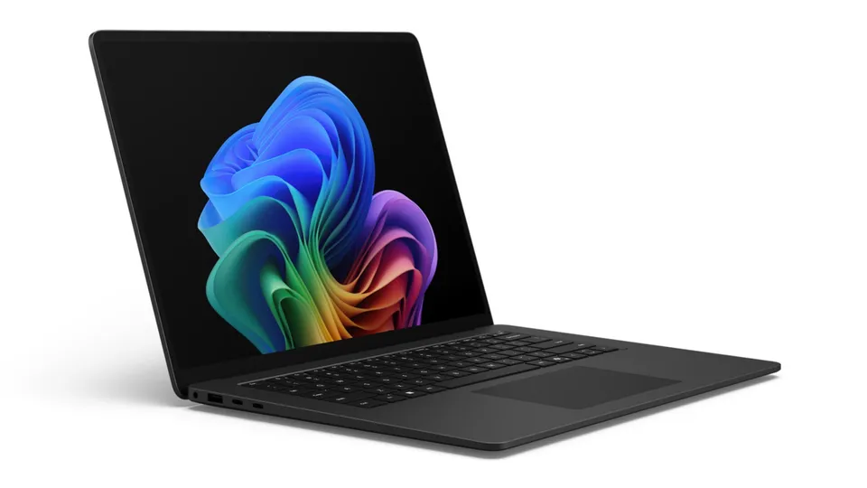 Microsoft Surface Laptop 15" (8. edice)/U5-335/15"/3270x2180/T/16GB/512GB/Intel int/W11P/Black/2R