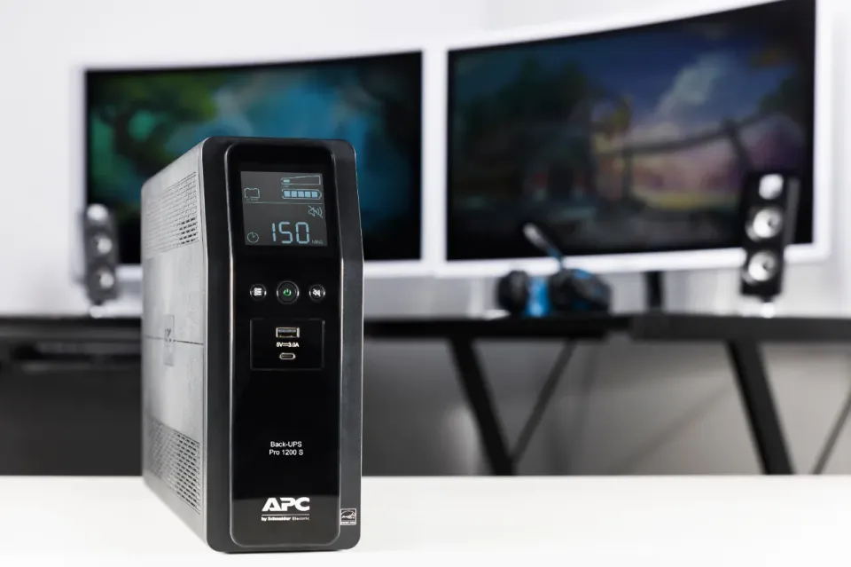APC Back-UPS Pro BR 1200VA, Sinewave, 8 Outlets, AVR, LCD interface (720W)