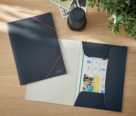 LEITZ Desky Cosy hebké se 3 chlopněmi a gumičkou, kartonové sametová šedá