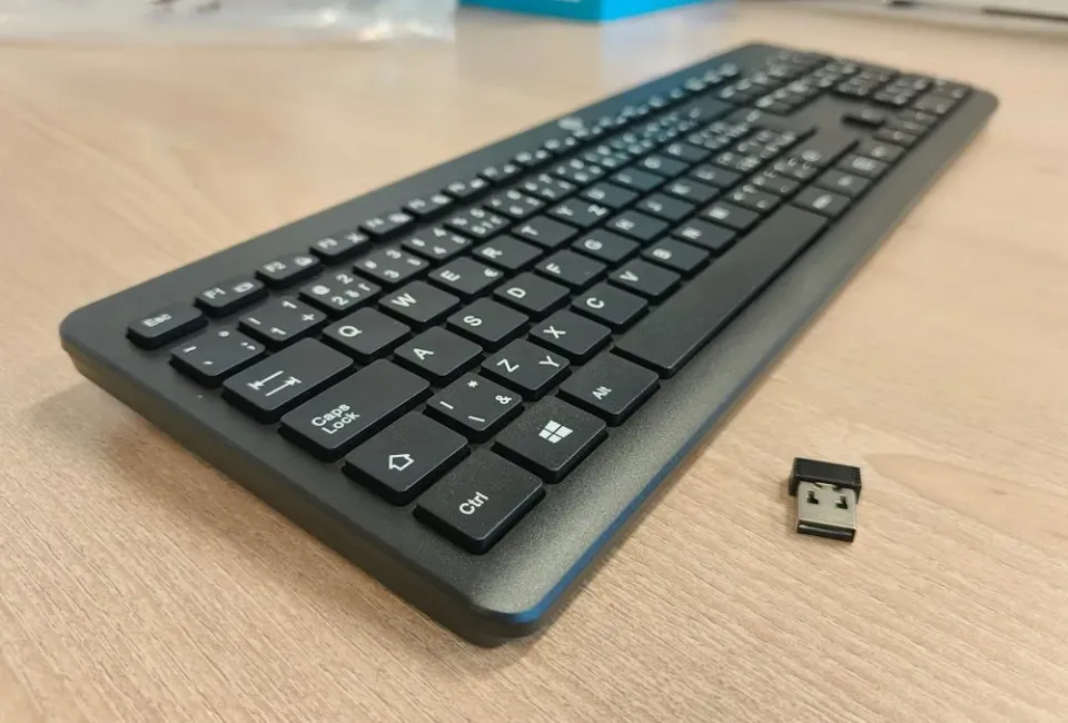 HP 230 Wireless Keyboard - bezdrátová klávesnice CZ/SK lokalizace