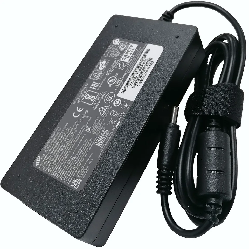 Napájecí adaptér orig. GIGABYTE 150W 20V (77011347)